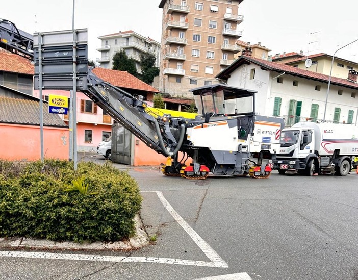 Proseguono le asfaltature in città