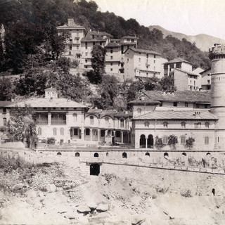 Foto d’archivio: scorci di Rosazza alla fine del 1800 - Copyright Fondazione Sella 2024.