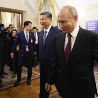 Putin vede Xi Jinping: &quot;Legame Cina-Russia forte in un mondo caotico&quot;