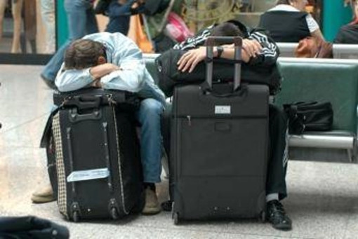 Germania, raffica di scioperi negli aeroporti: stop in 11 scali, disagi in tutto il Paese