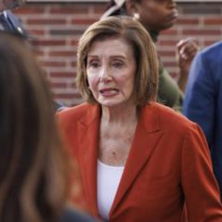 Elezioni Usa, la frecciata di Nancy Pelosi a Biden: &quot;Se avesse lasciato prima...&quot;