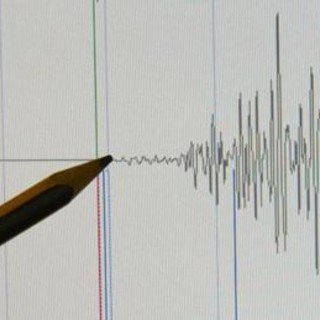 Terremoto Campi Flegrei, sciame sismico nella zona: scosse avvertite a Napoli