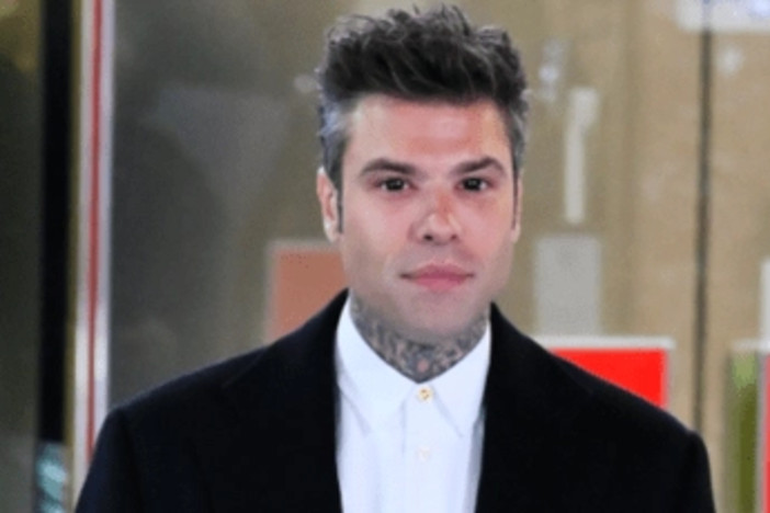 Sanremo 2025, Fedez: &quot;Gli occhi? Avevo le lenti. Le polemiche? Sto pagando errore grave&quot;