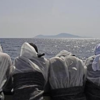 Migranti, Piantedosi: &quot;Centri in Albania pronti prossima settimana&quot;