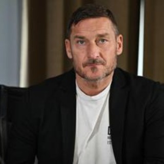 Totti apre al ritorno in campo: &quot;Mi hanno cercato club di Serie A, mai dire mai&quot;