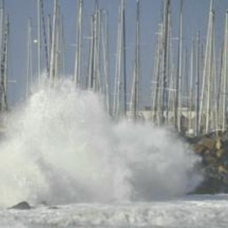 Maltempo, temporali e venti di burrasca: allerta meteo arancione in Calabria, gialla in sei regioni