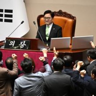 Corea del Sud, sfiduciato anche il presidente ad interim