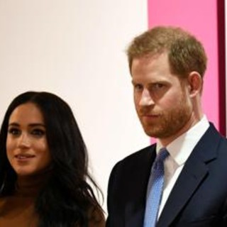 Incendi a Los Angeles, Harry e Meghan visitano sfollati e soccorritori