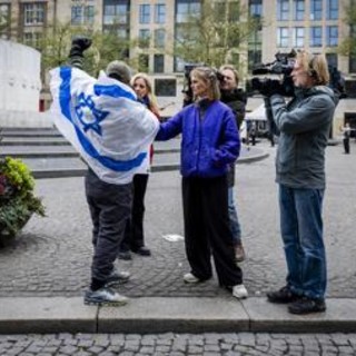 Ajax-Maccabi, il tifoso israeliano: &quot;Gruppi colpivano ebrei al grido di 'Palestina libera'&quot;