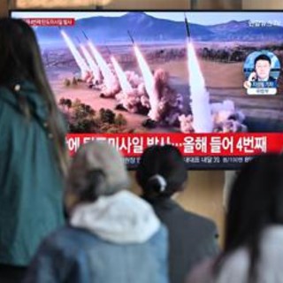 In Nordcorea test per missili con testate multiple, ma Seul nega