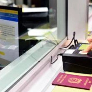 Poste Italiane amplia la diffusione del servizio di richiesta e rinnovo del passaporto negli uffici postali