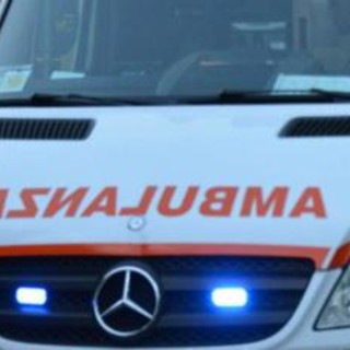 Con la moto contro l'autocarro, 66enne muore ad Alba Adriatica