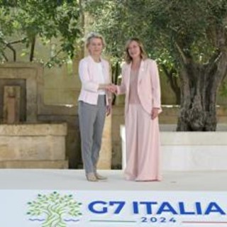 G7 ufficialmente al via, Meloni accoglie i leader a Borgo Egnazia
