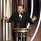 Fuga da X, Ricky Gervais dice no: &quot;Io resto&quot;